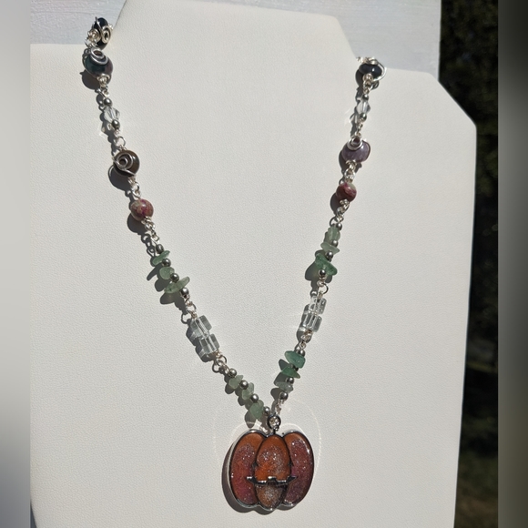 🎃SOLD🎃 Pumpkin Necklace Silver Crystals Jasper Green Aventurine Artisan Resin - Picture 3 of 14